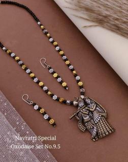 Premium Necklace Diamond jewelry market in Mumbai